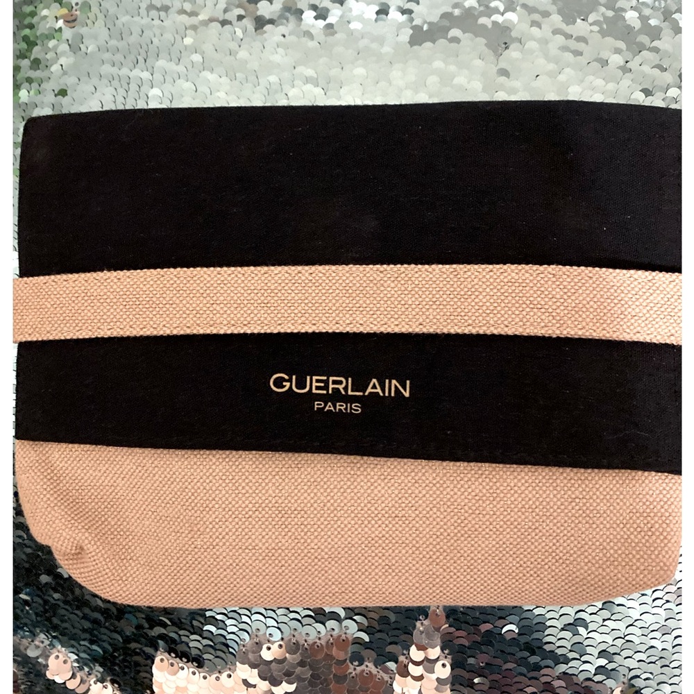 Guerlain Paris make up bag like new!